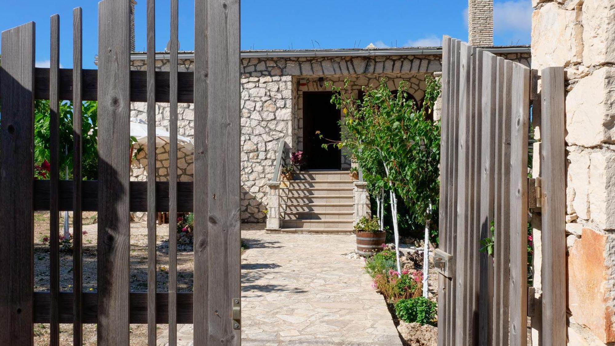 Fterini Apartments Sterna & Alletri Agios Leon Exterior photo