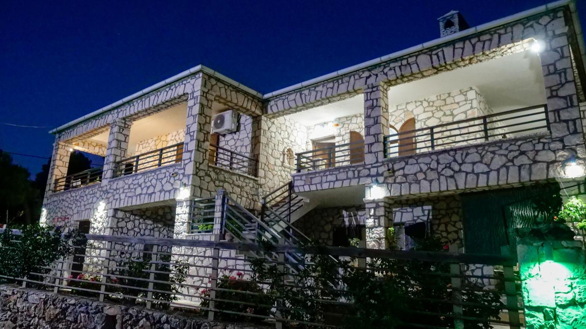 Fterini Apartments Sterna & Alletri Agios Leon Exterior photo