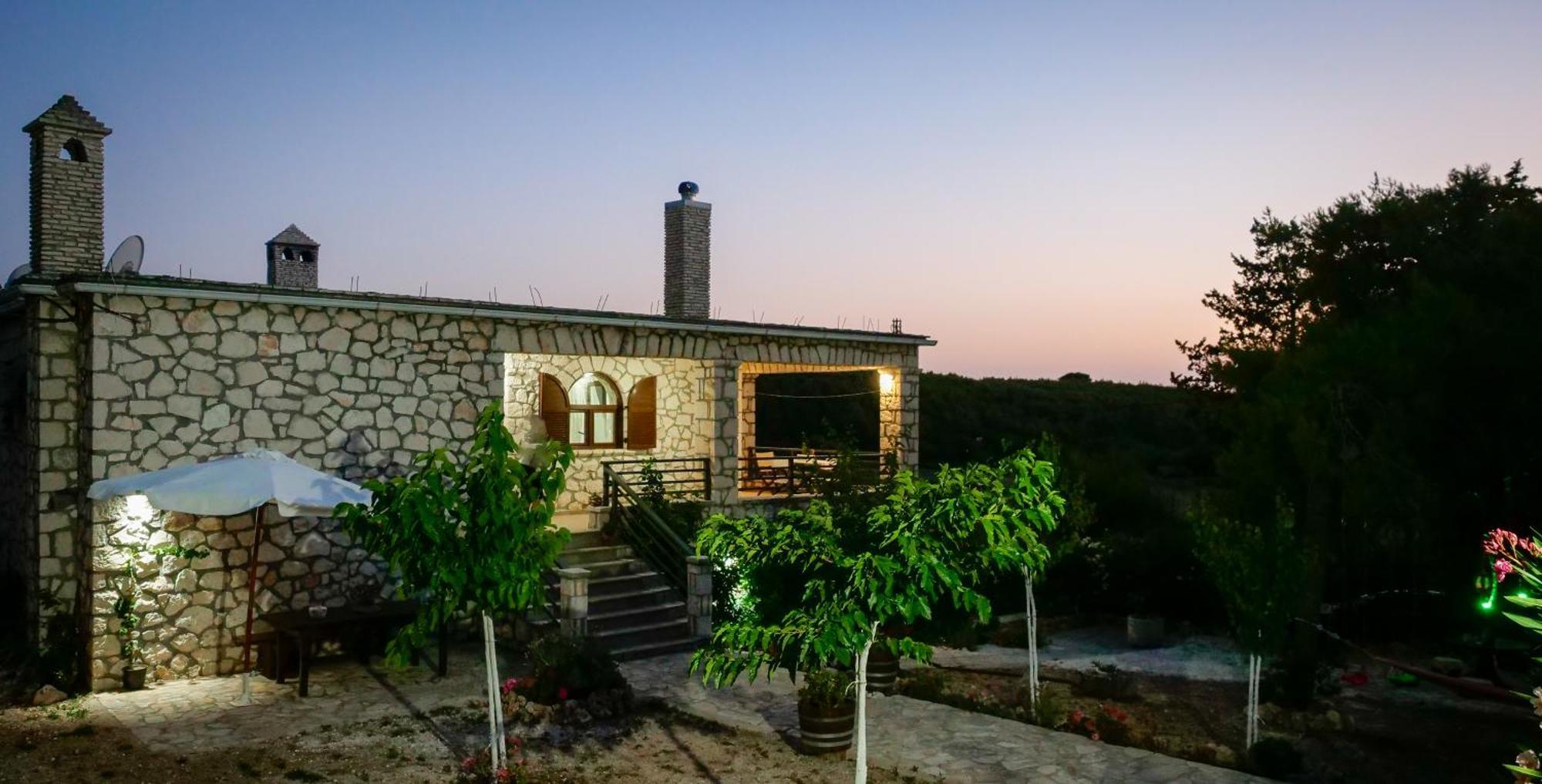 Fterini Apartments Sterna & Alletri Agios Leon Exterior photo